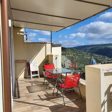 Iblachiara בית נופש רגוזה